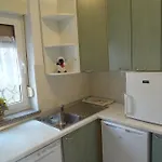 Iris Na Uzvisini S Terasom Apartment *