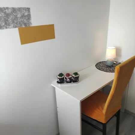 Iris Na Uzvisini S Terasom Lejlighed