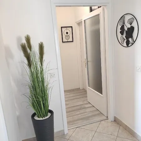 Lejlighed Iris Na Uzvisini S Terasom