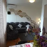 Iris Na Uzvisini S Terasom Ριέκα