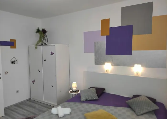 Apartman Iris Na Uzvisini S Terasom Διαμέρισμα