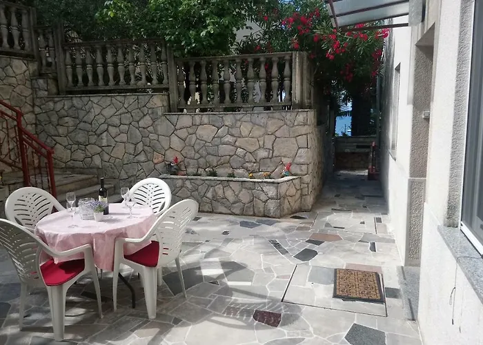 Διαμέρισμα Apartman Iris Na Uzvisini S Terasom